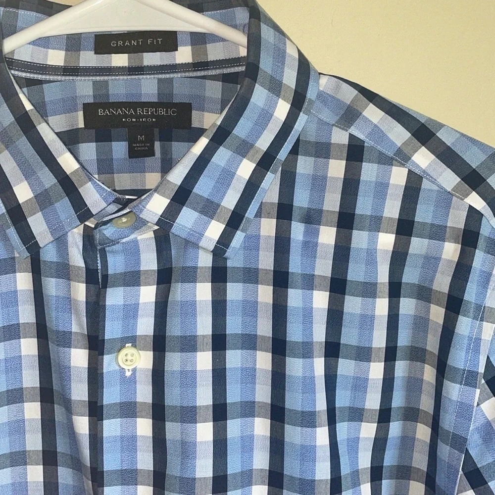 Banana Republic Men’s Plaid Cotton Woven Button Up Long Sleeve Shirt